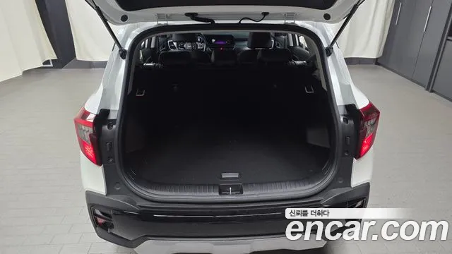 Kia Seltos Новый Seltos Бензин 2.0 2WD — Фото автомобиля 29