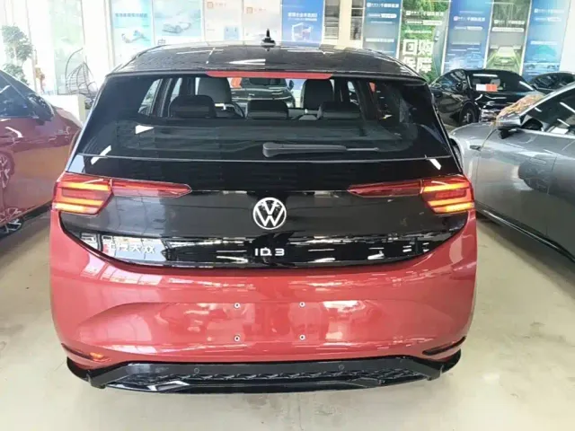 Volkswagen ID.3 — Фото автомобиля 5