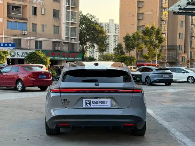 Nio ET5 Touring — Фото автомобиля 5