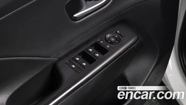 Hyundai Kona — Фото автомобиля 16
