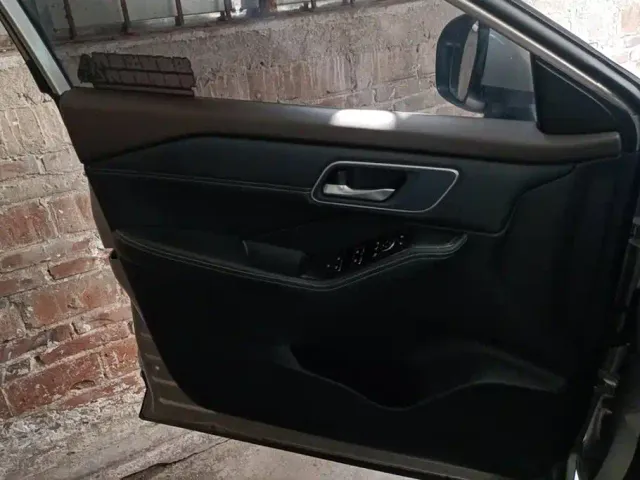 Nissan X-Trail — Фото автомобиля 7