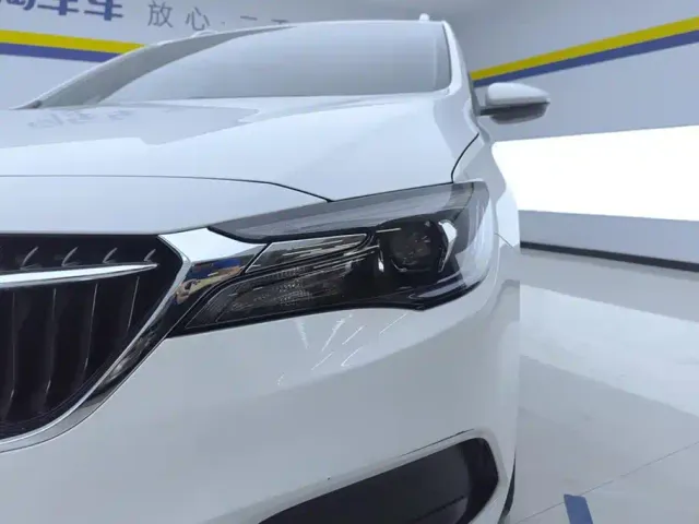 Buick GL6 — Фото автомобиля 5
