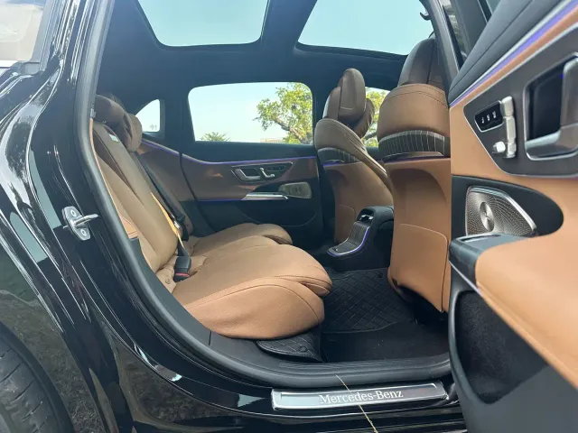 Mercedes-Benz E-Class — Фото автомобиля 15
