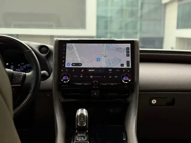 Toyota Alphard — Фото автомобиля 5