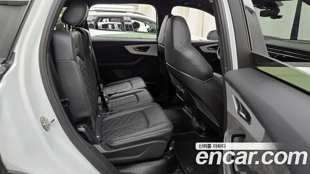 Audi Q7 55 TFSI quattro Premium — Фото автомобиля 12