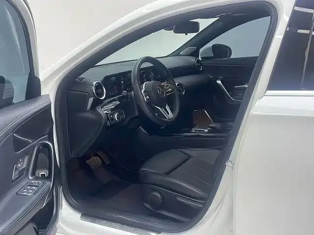 Mercedes-Benz A-Class — Фото автомобиля 12