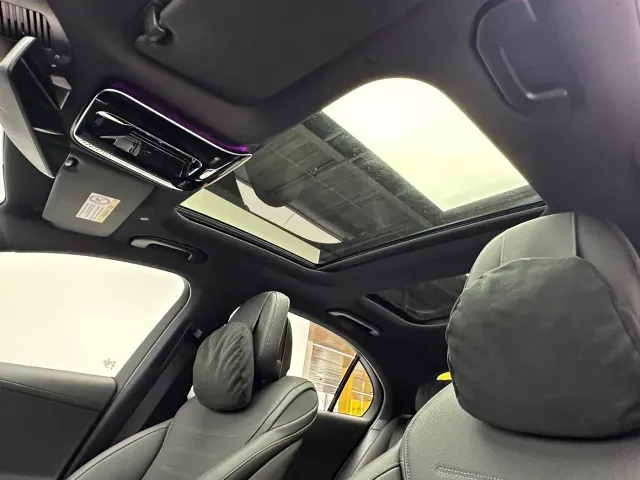 Mercedes-Benz C-Class — Фото автомобиля 20