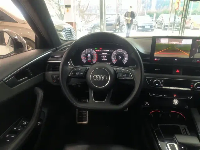 Audi A4L — Фото автомобиля 6