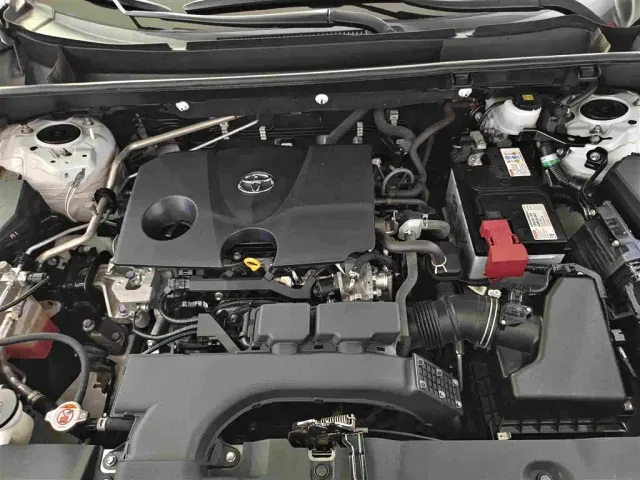 Toyota RAV4 — Фото автомобиля 12