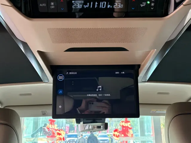 Toyota Alphard — Фото автомобиля 15
