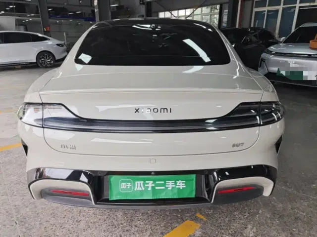 Xiaomi SU7 — Фото автомобиля 5
