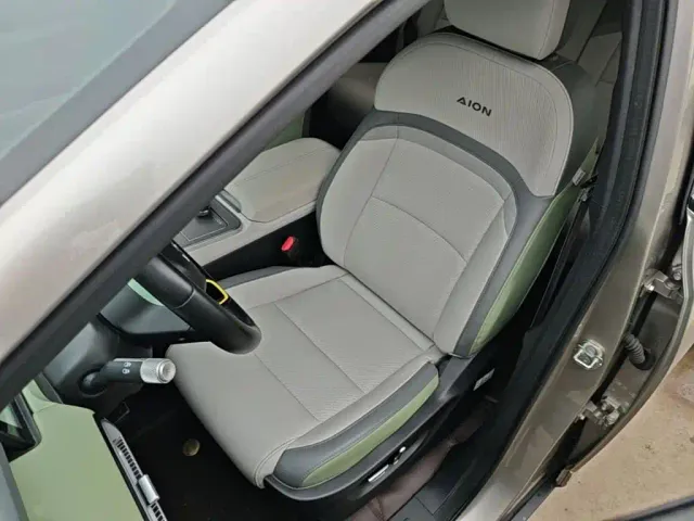 GAC Aion Y — Фото автомобиля 14