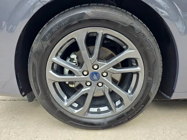 Ford Mondeo — Фото автомобиля 6