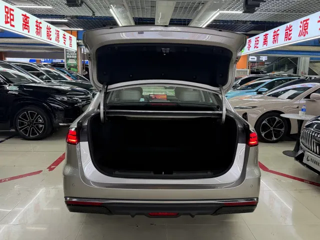 Geely Galaxy Stellar 6 — Фото автомобиля 15