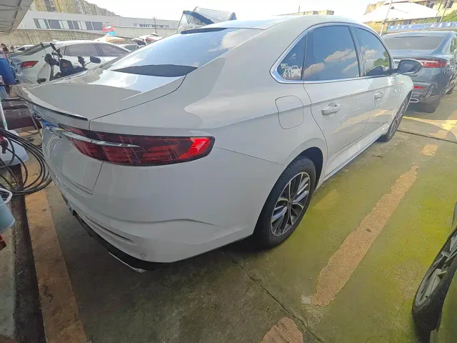 Geely Xingrui — Фото автомобиля 16