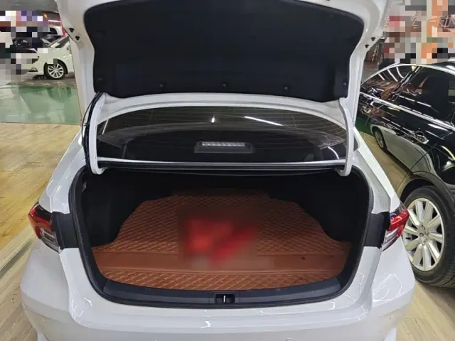 Toyota Corolla — Фото автомобиля 18