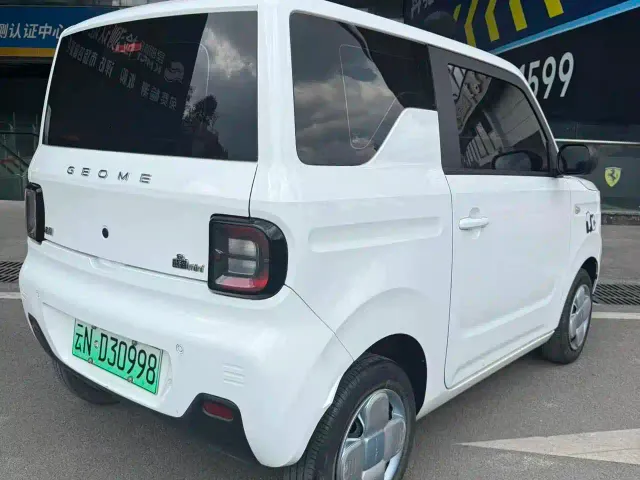 Geely Panda — Фото автомобиля 5