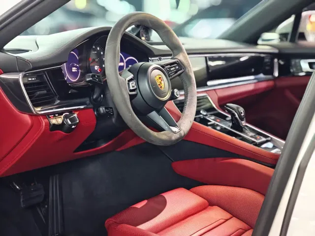 Porsche Panamera — Фото автомобиля 6