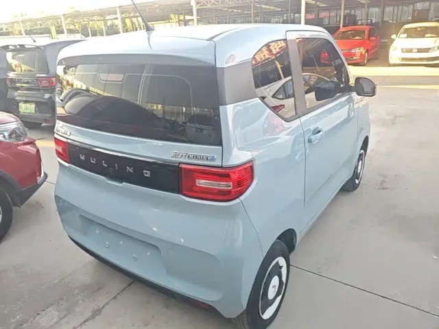 Wuling Hongguang Mini EV — Фото автомобиля 6