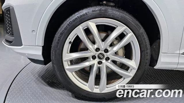 Audi Q7 45 TDI quattro Premium — Фото автомобиля 4