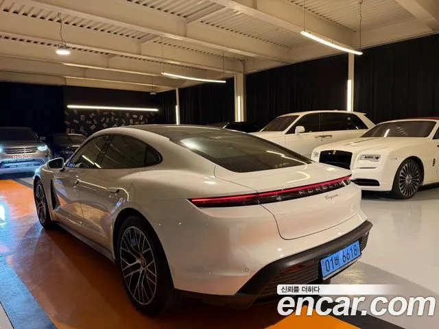 Porsche Taycan Taycan Khan — Фото автомобиля 3