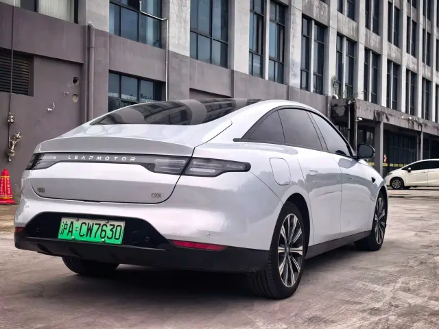 Leapmotor Leapmotor C01 2023 525 Comfort Edition — Фото автомобиля 8