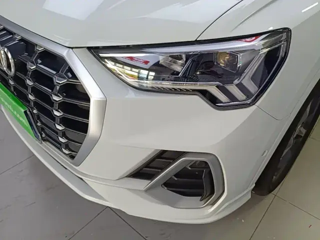 Audi Q3 — Фото автомобиля 17