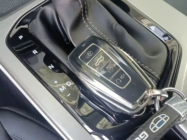 Geely Emgrand — Фото автомобиля 8