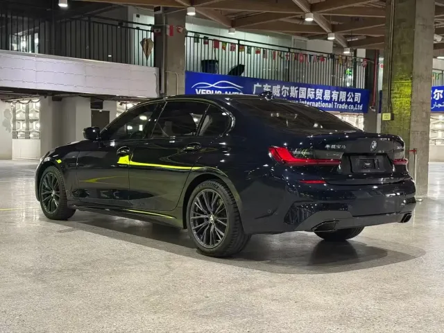 BMW 3 Series — Фото автомобиля 9