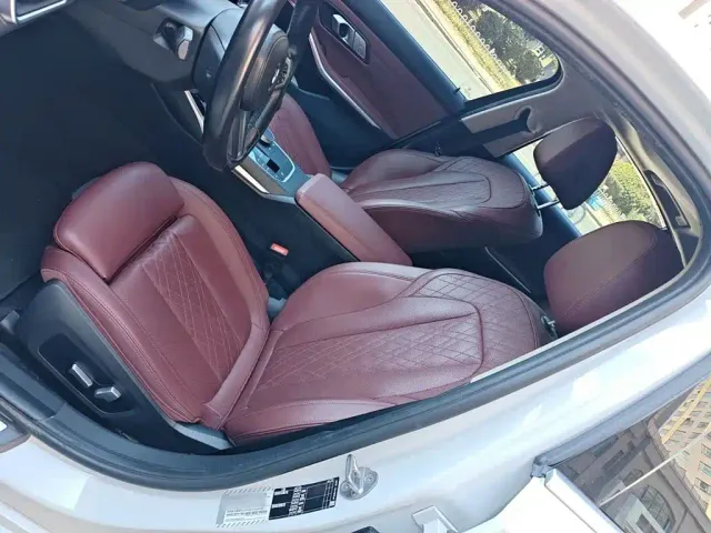 BMW 3 Series — Фото автомобиля 17