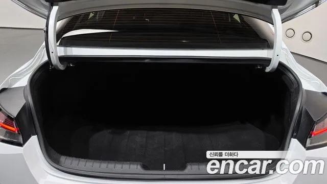 Hyundai Avante CN7 — Фото автомобиля 20