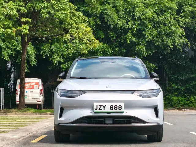 Leapmotor C11 — Фото автомобиля 2