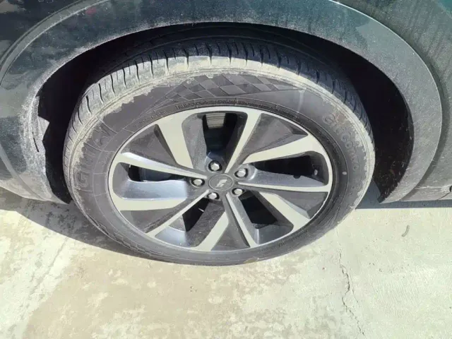 Li Auto ONE — Фото автомобиля 22