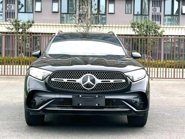 Mercedes-Benz Mercedes-Benz GLC 2023 GLC 300 L 4MATIC Sport 5-Seater — Фото автомобиля 2
