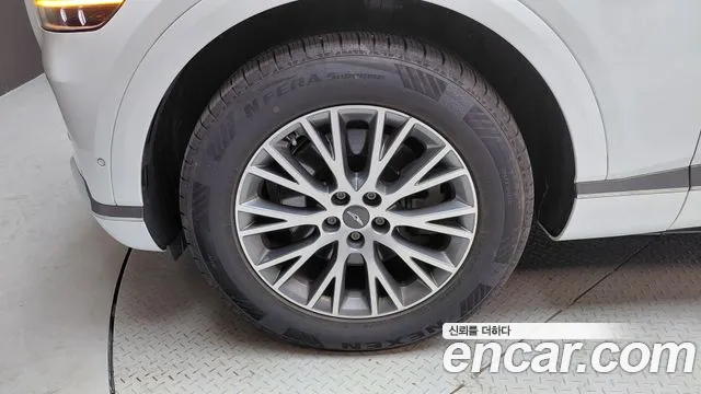 Genesis GV80 — Фото автомобиля 5