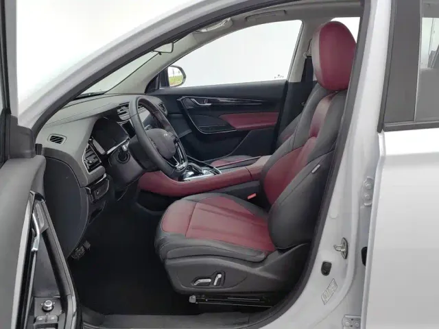 Dongfeng Fengshen AX7 — Фото автомобиля 10