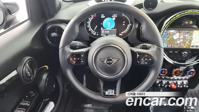 Mini Cooper — Фото автомобиля 10