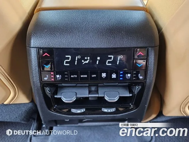 Jeep Cherokee — Фото автомобиля 16