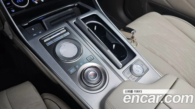 Genesis GV80 — Фото автомобиля 12