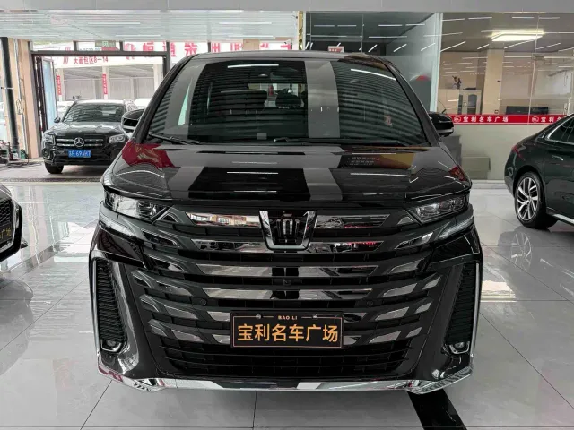 Фотография автомобиля — Toyota Vellfire