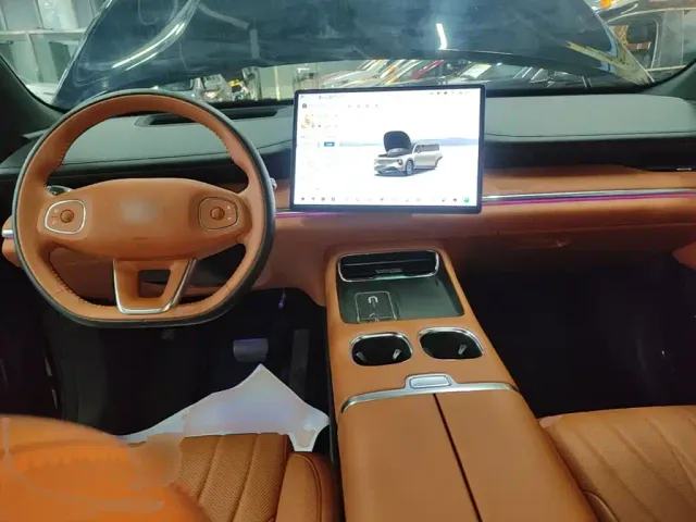 Changan Qiyuan Q07 — Фото автомобиля 9