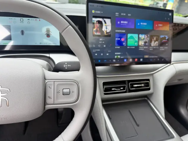 BYD Song Ultra — Фото автомобиля 18