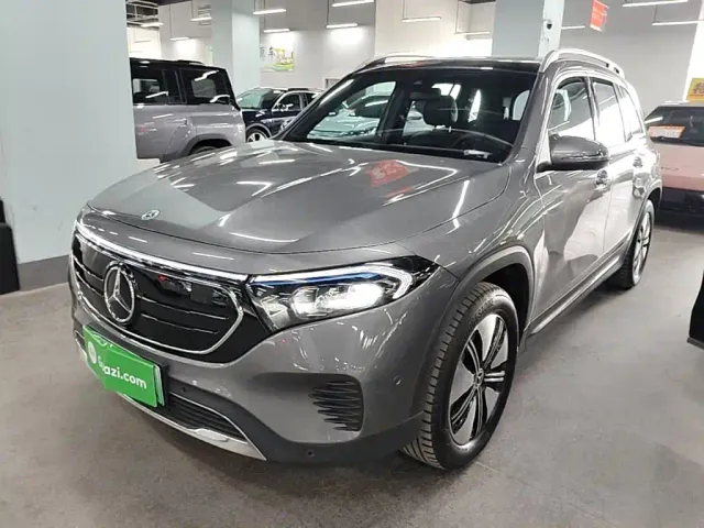 Фотография автомобиля — Mercedes-Benz EQB