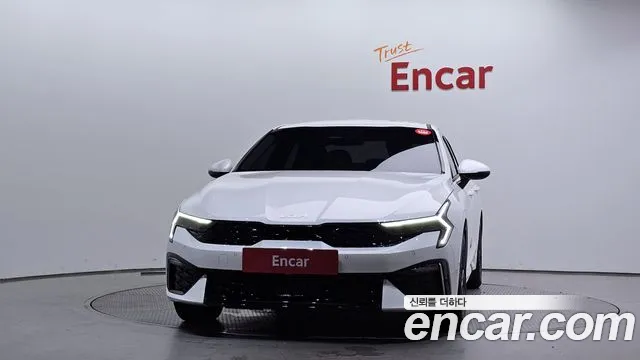 Kia K5 Новый K5 3 поколение 2.0 LPi(Для проката) — Фото автомобиля 3
