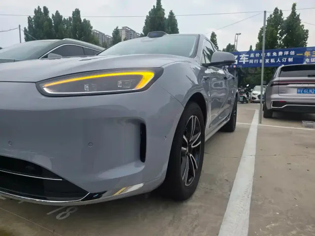 Aito M5 — Фото автомобиля 5