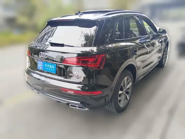 Audi Q5L — Фото автомобиля 2
