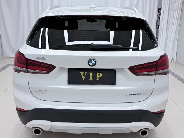 BMW X1 — Фото автомобиля 5