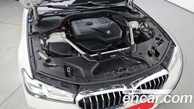 BMW 5 Series G30 — Фото автомобиля 8