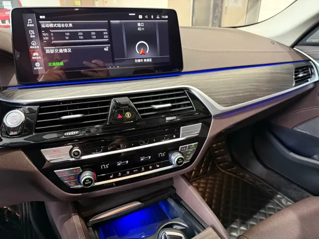 BMW 5 Series — Фото автомобиля 7