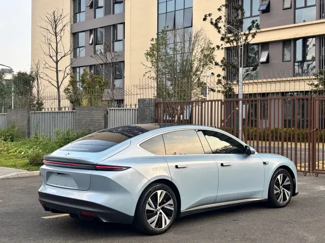 Nio ET5 — Фото автомобиля 15